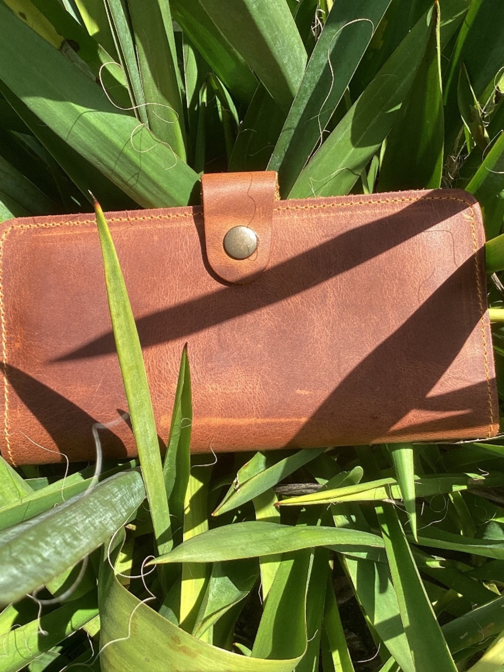Distressed Thick Raw Leather Snap Close Wallet/Billfold